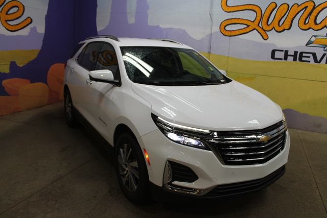 Used 2023 Chevrolet Equinox Premier AWD/4WD image 2