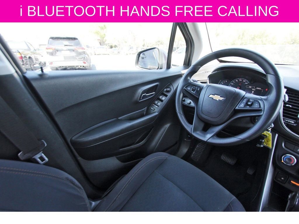 Used 2019 Chevrolet Trax LS w/ Tint and Cruise Package FWD image 9