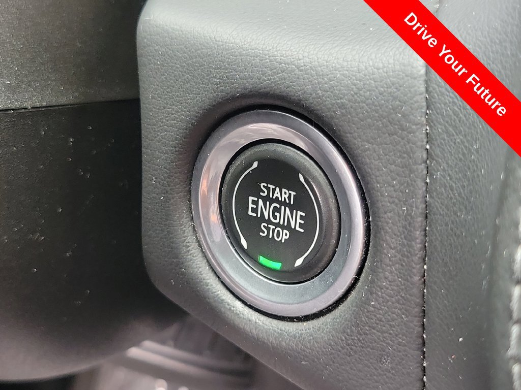 Used 2021 Chevrolet Tahoe Z71 w/ Luxury Package AWD/4WD image 9