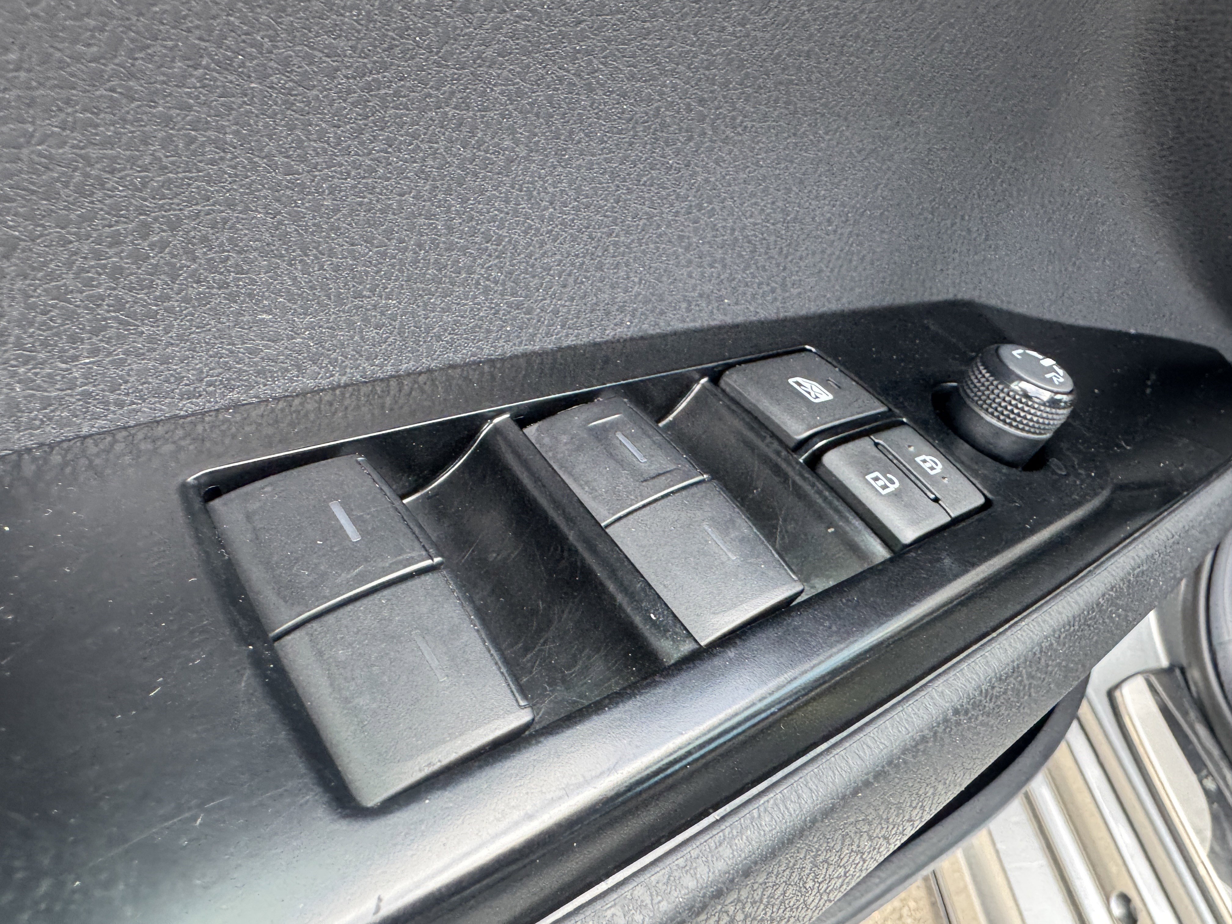 Certified 2025 Toyota Camry SE w/ Convenience Package AWD/4WD image 10