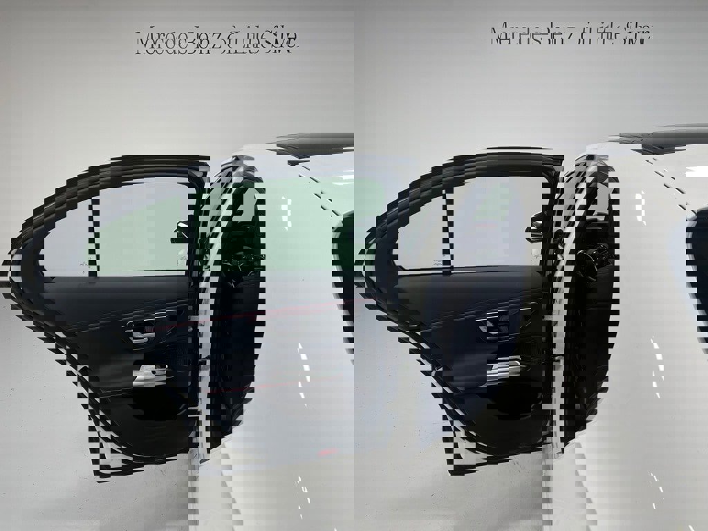 Used 2025 Mercedes-Benz E 350 4MATIC Sedan image 23