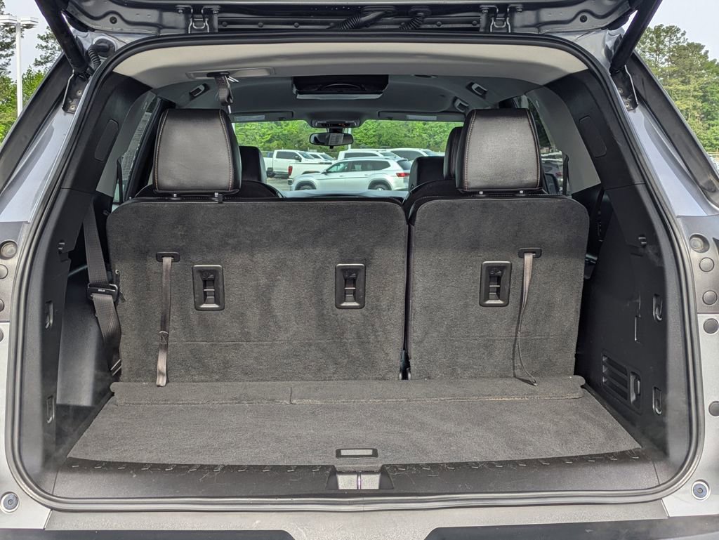Used 2020 Chevrolet Traverse LT FWD image 16