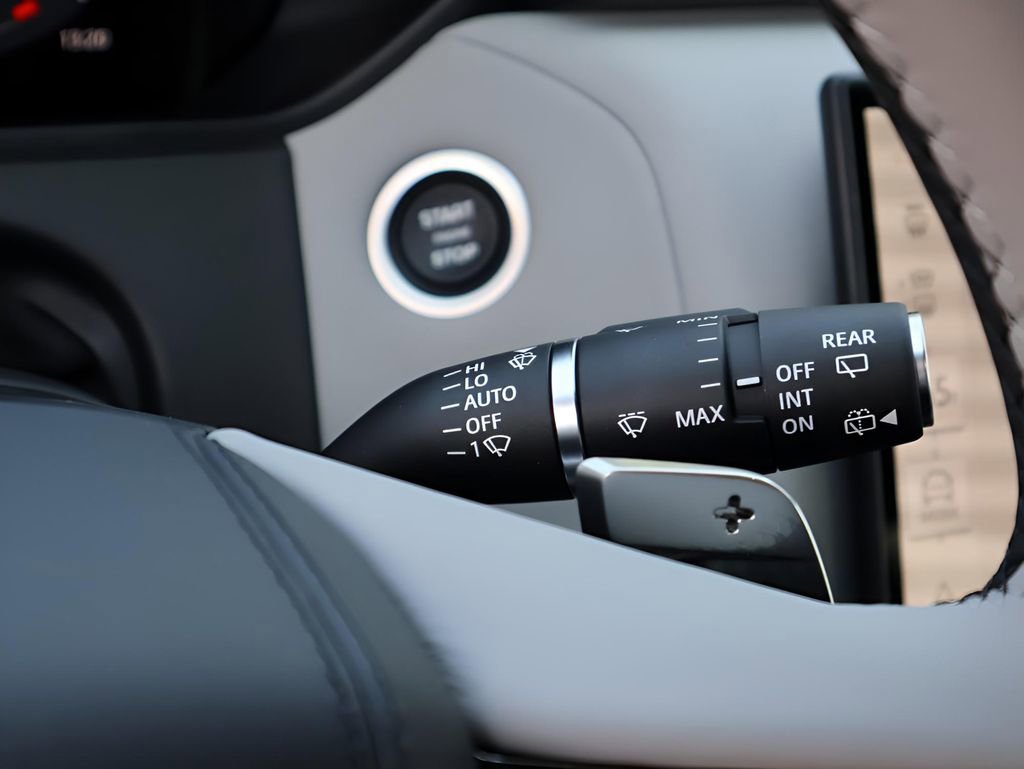 New 2026 Land Rover Range Rover Velar Dynamic SE image 34