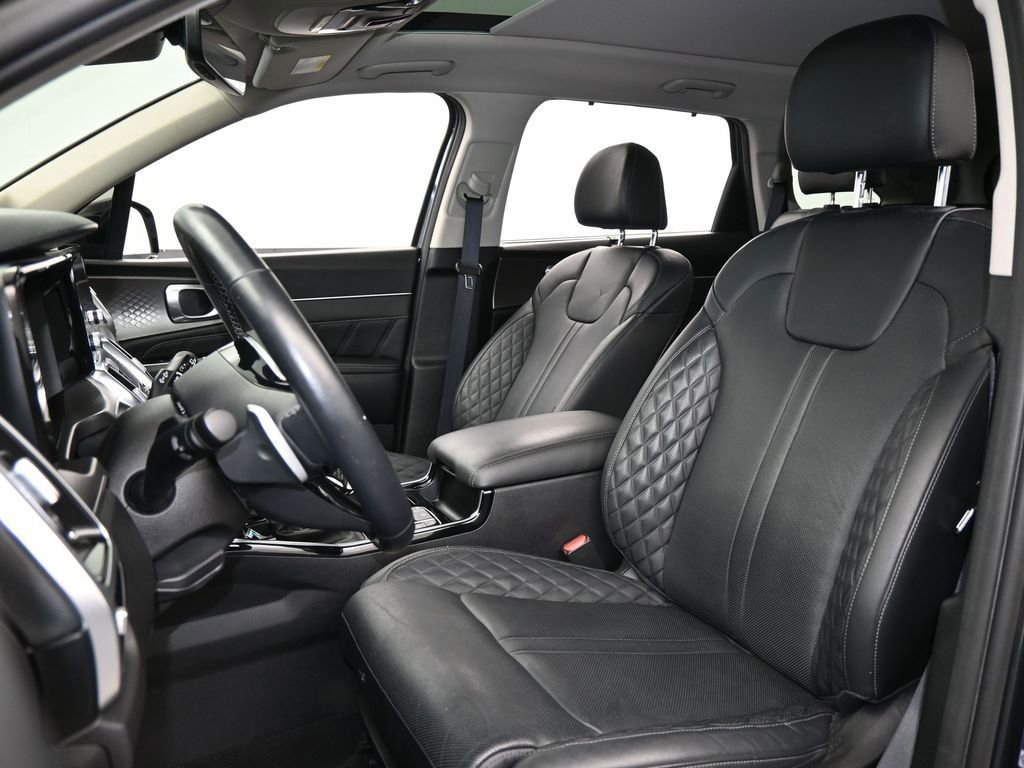 Used 2023 Kia Sorento SX AWD/4WD image 10
