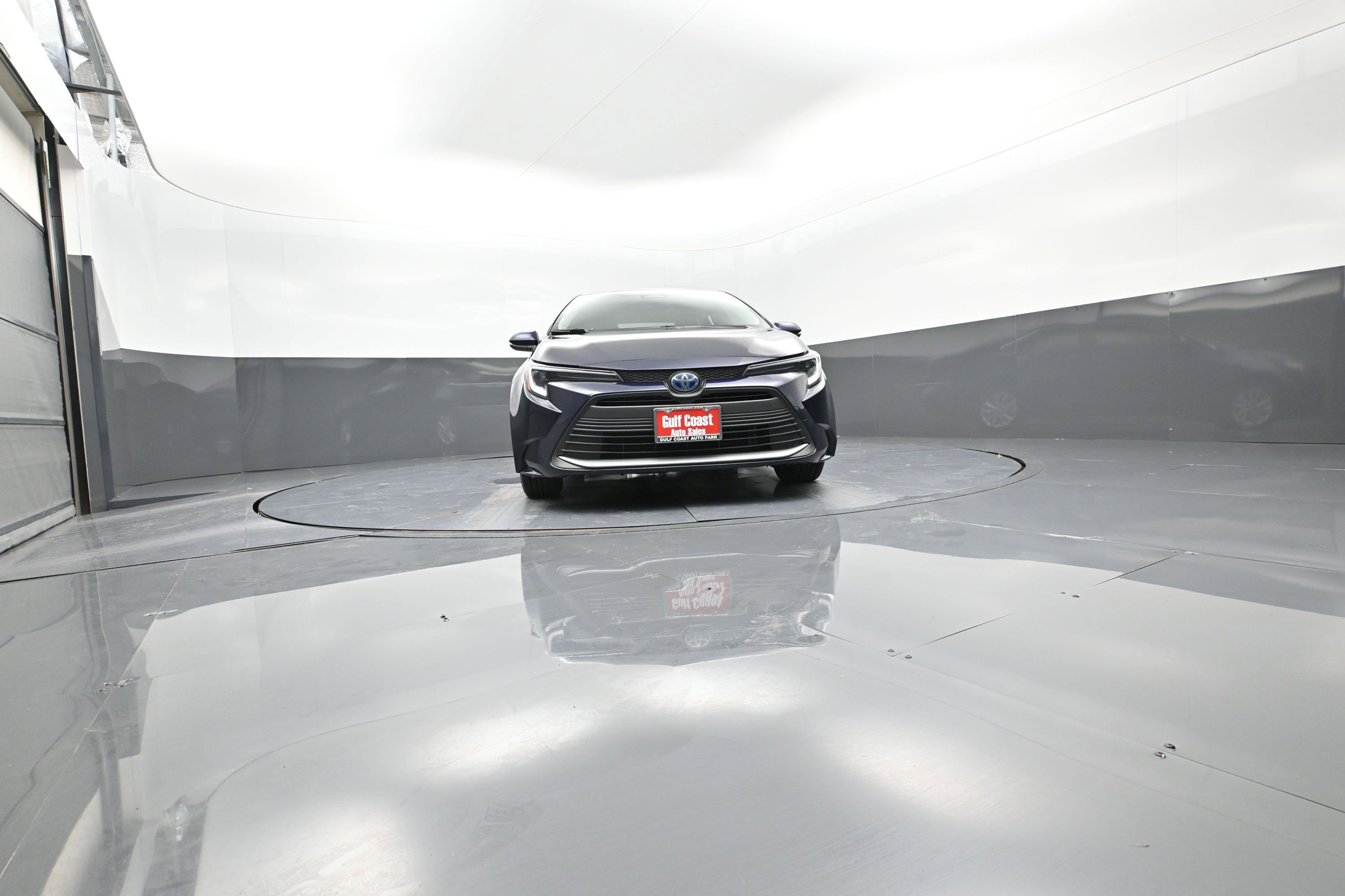 Certified 2024 Toyota Corolla XLE image 30