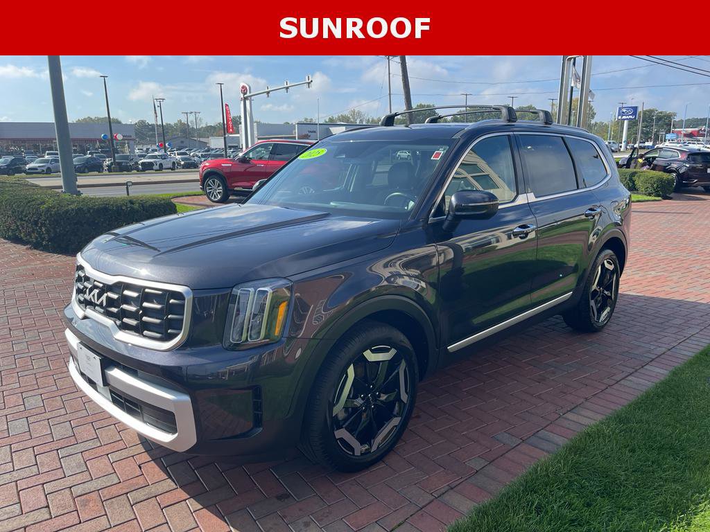 Used 2025 Kia Telluride S image 2
