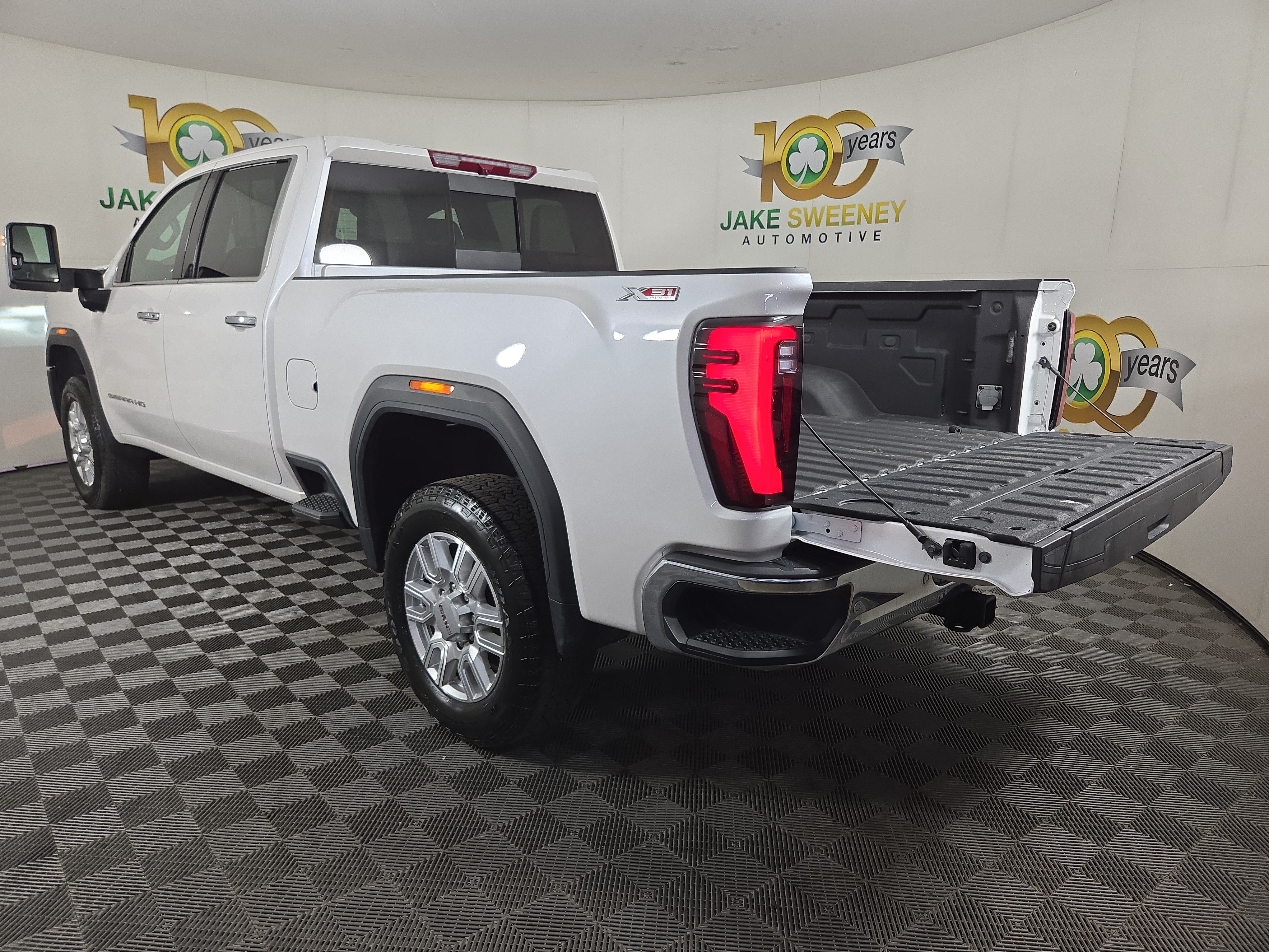 Certified 2024 GMC Sierra 2500 SLT w/ SLT Premium Package AWD/4WD image 33