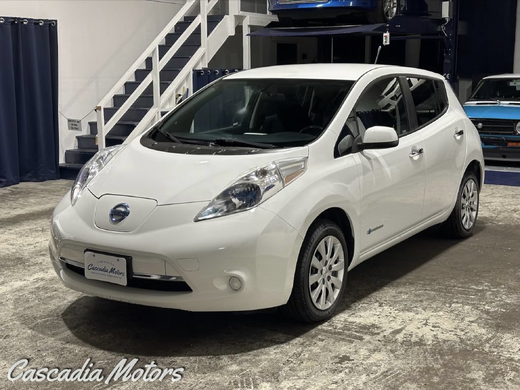 Used 2013 Nissan Leaf S w/ Recycling/Organizational Pkg FWD image 5