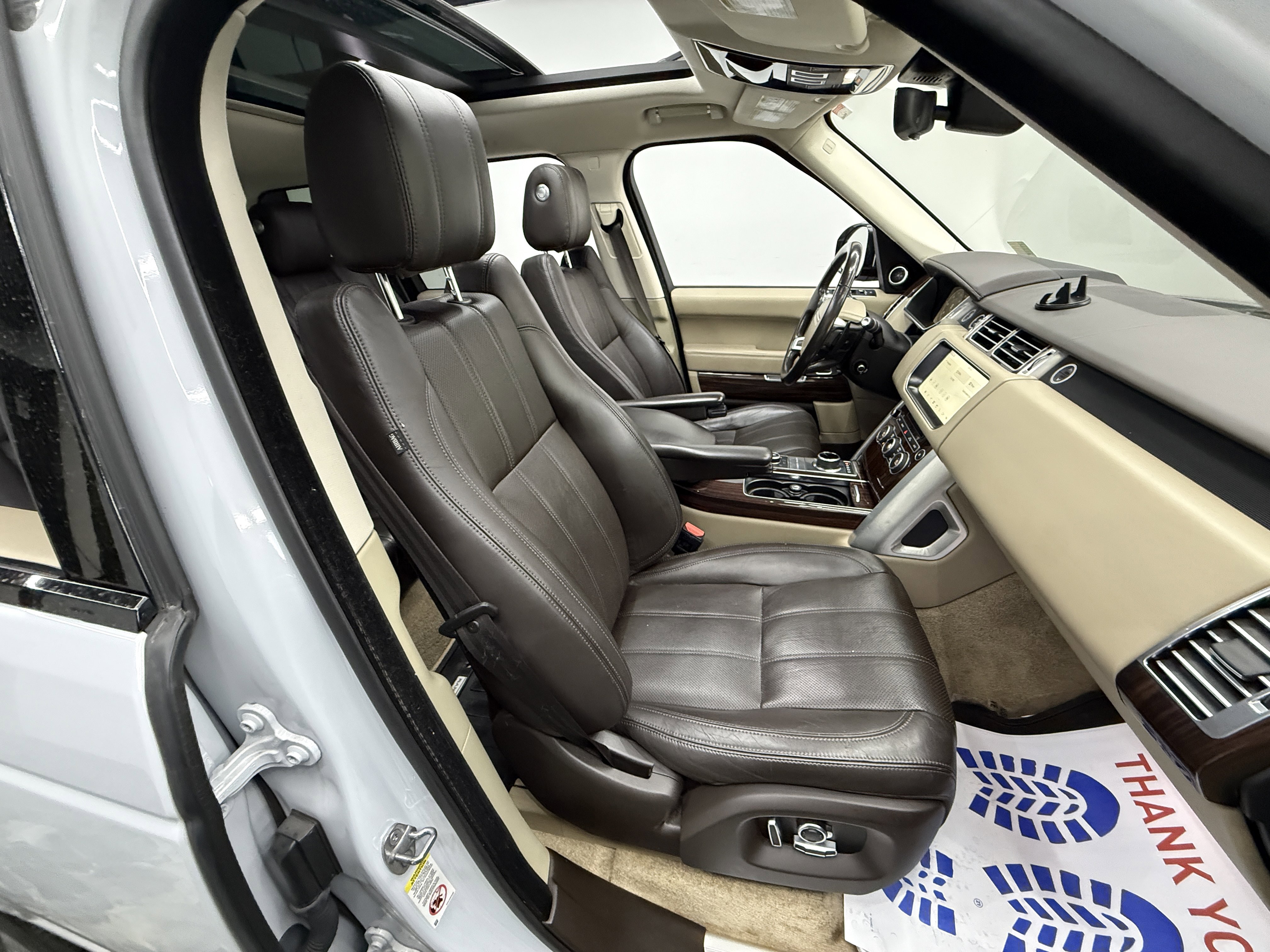 Used 2017 Land Rover Range Rover HSE image 22