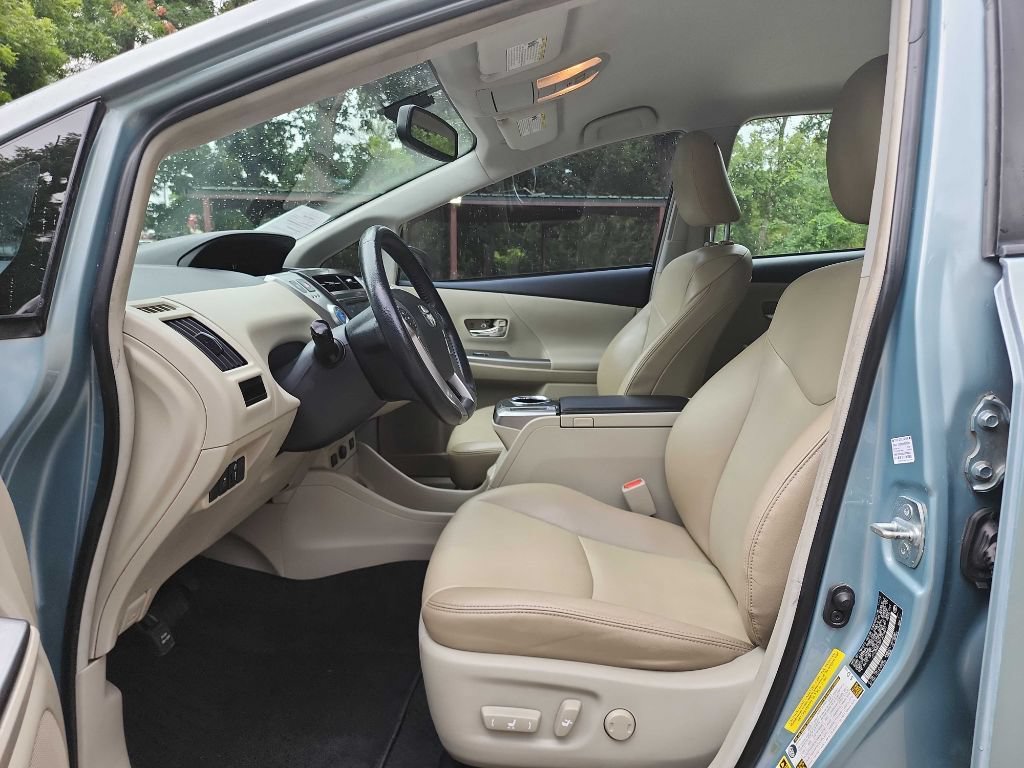 Used 2015 Toyota Prius V Four FWD image 16