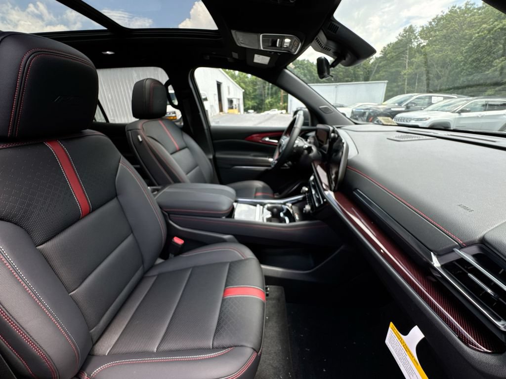 New 2026 Chevrolet Traverse RS FWD image 32