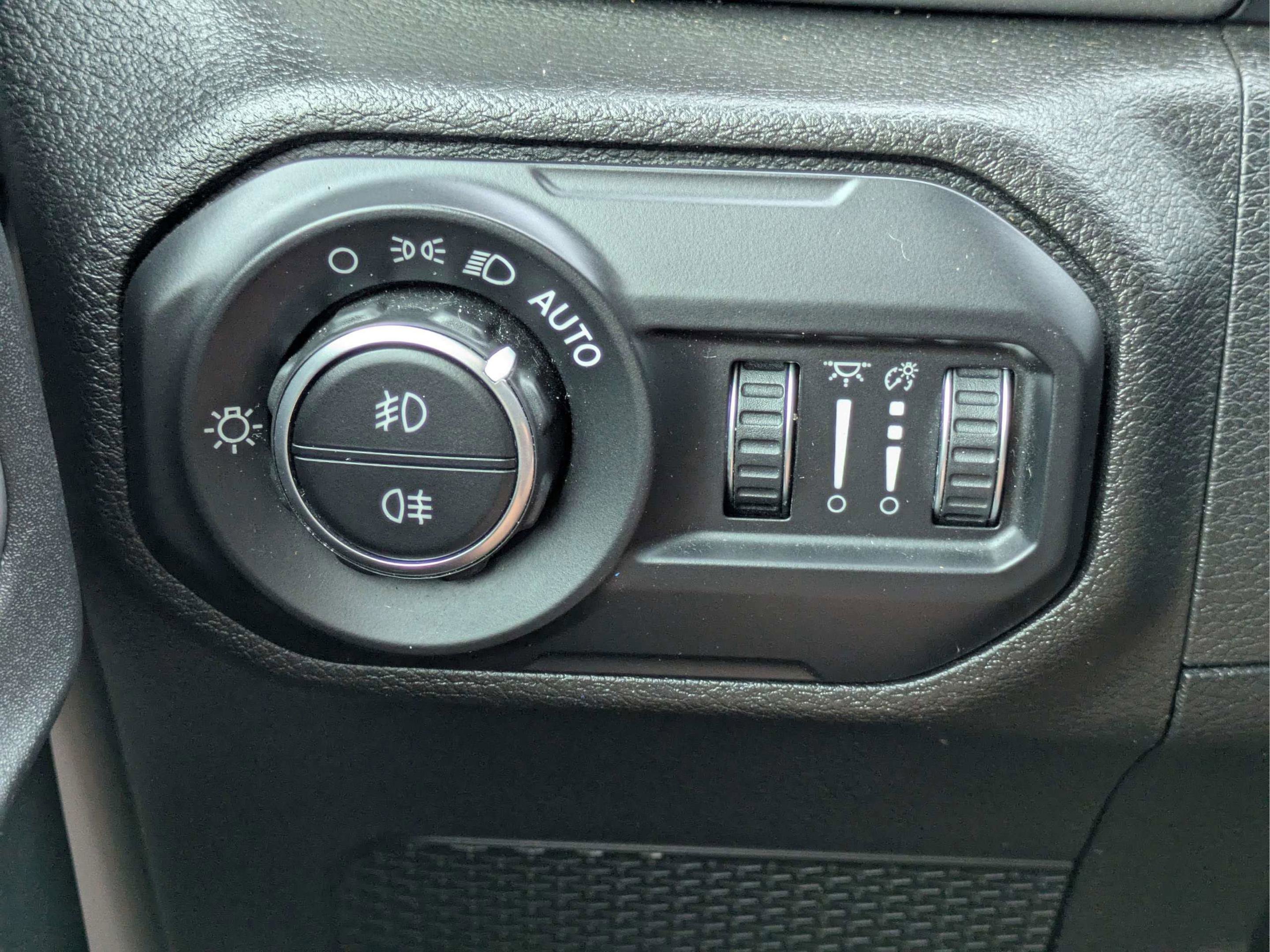 Used 2020 Jeep Gladiator Sport w/ Quick Order Package 24S AWD/4WD image 21