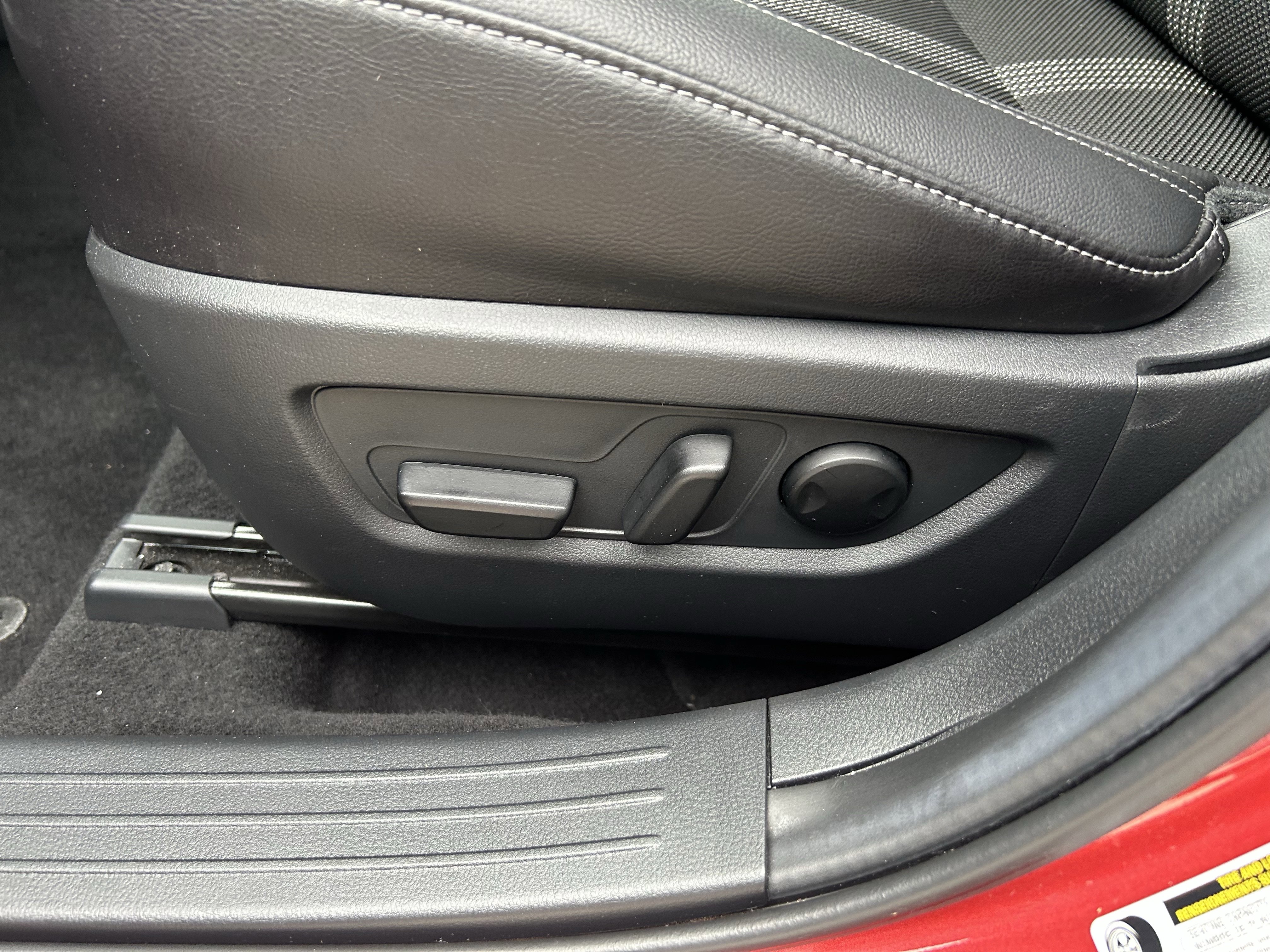 Certified 2025 MAZDA CX-50 AWD 2.5 S w/ Cargo Package image 22