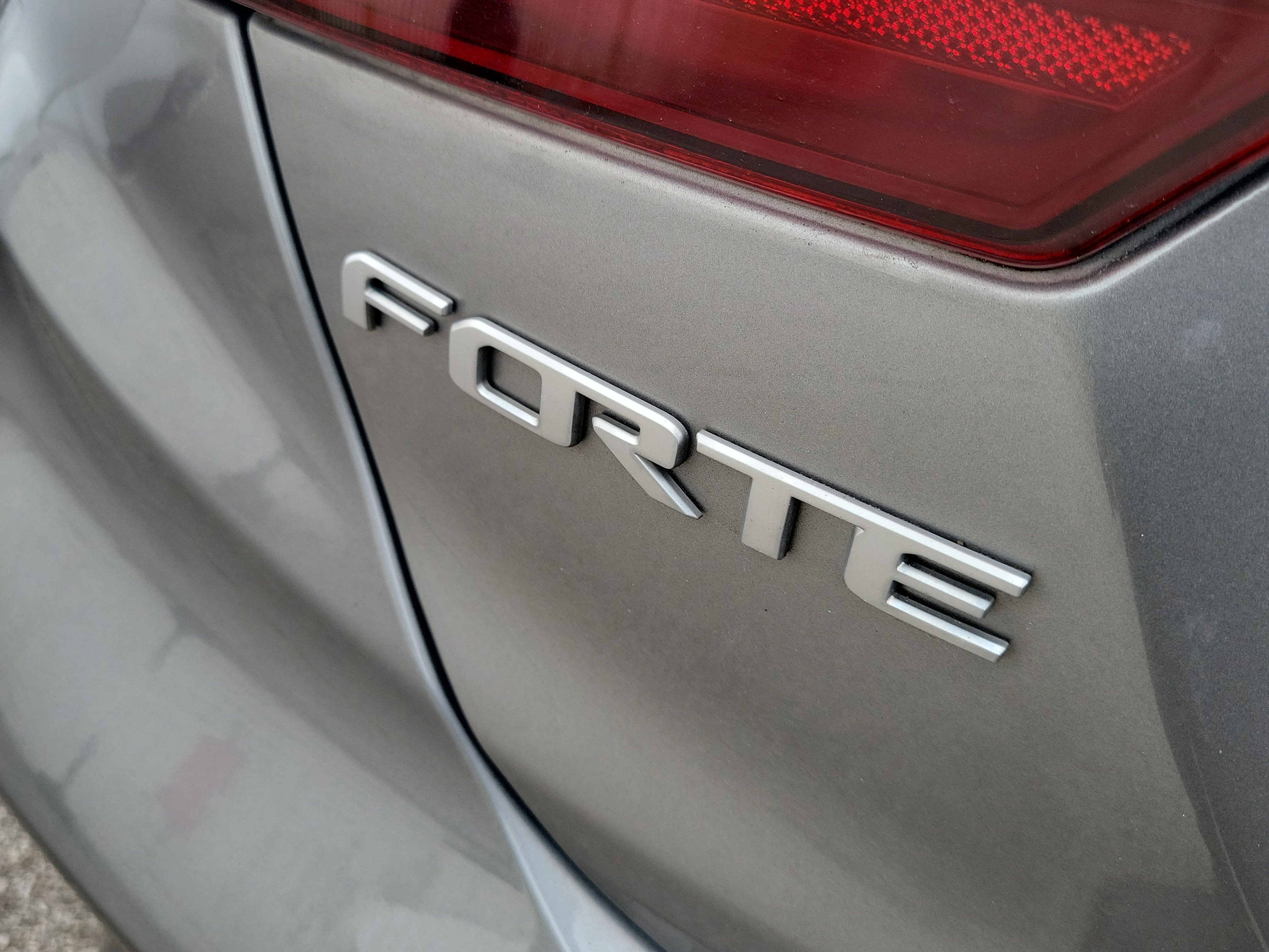 Used 2023 Kia Forte LXS FWD image 8