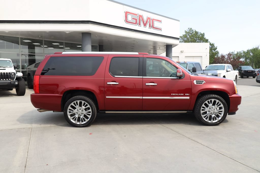 Used 2011 Cadillac Escalade ESV Premium AWD/4WD image 7