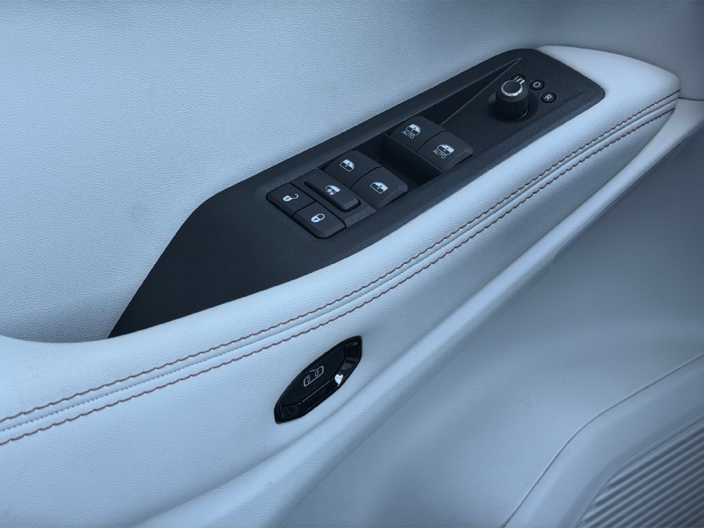 New 2026 Jeep Cherokee Limited AWD/4WD image 10