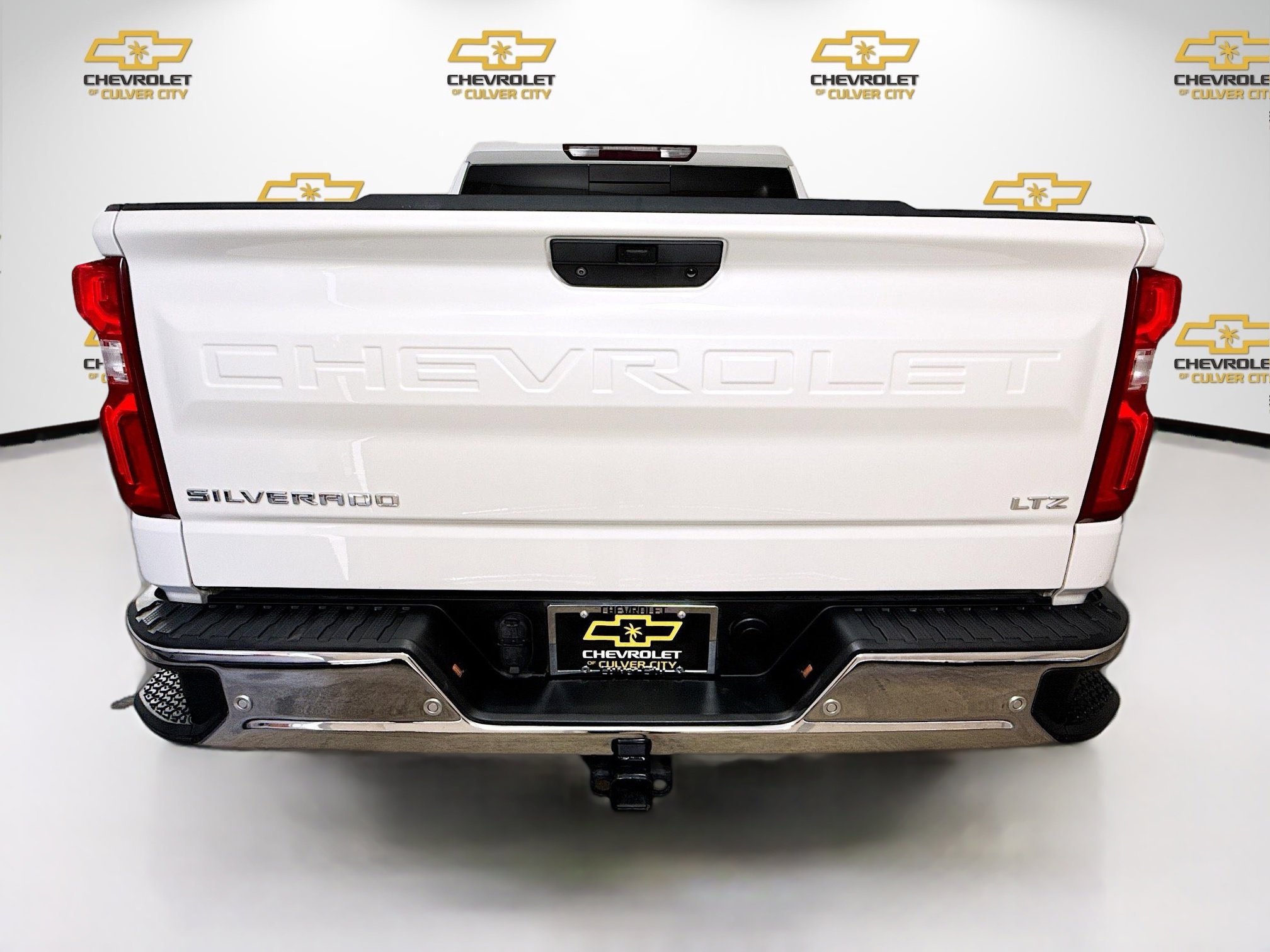 Used 2022 Chevrolet Silverado 1500 LTZ RWD image 6