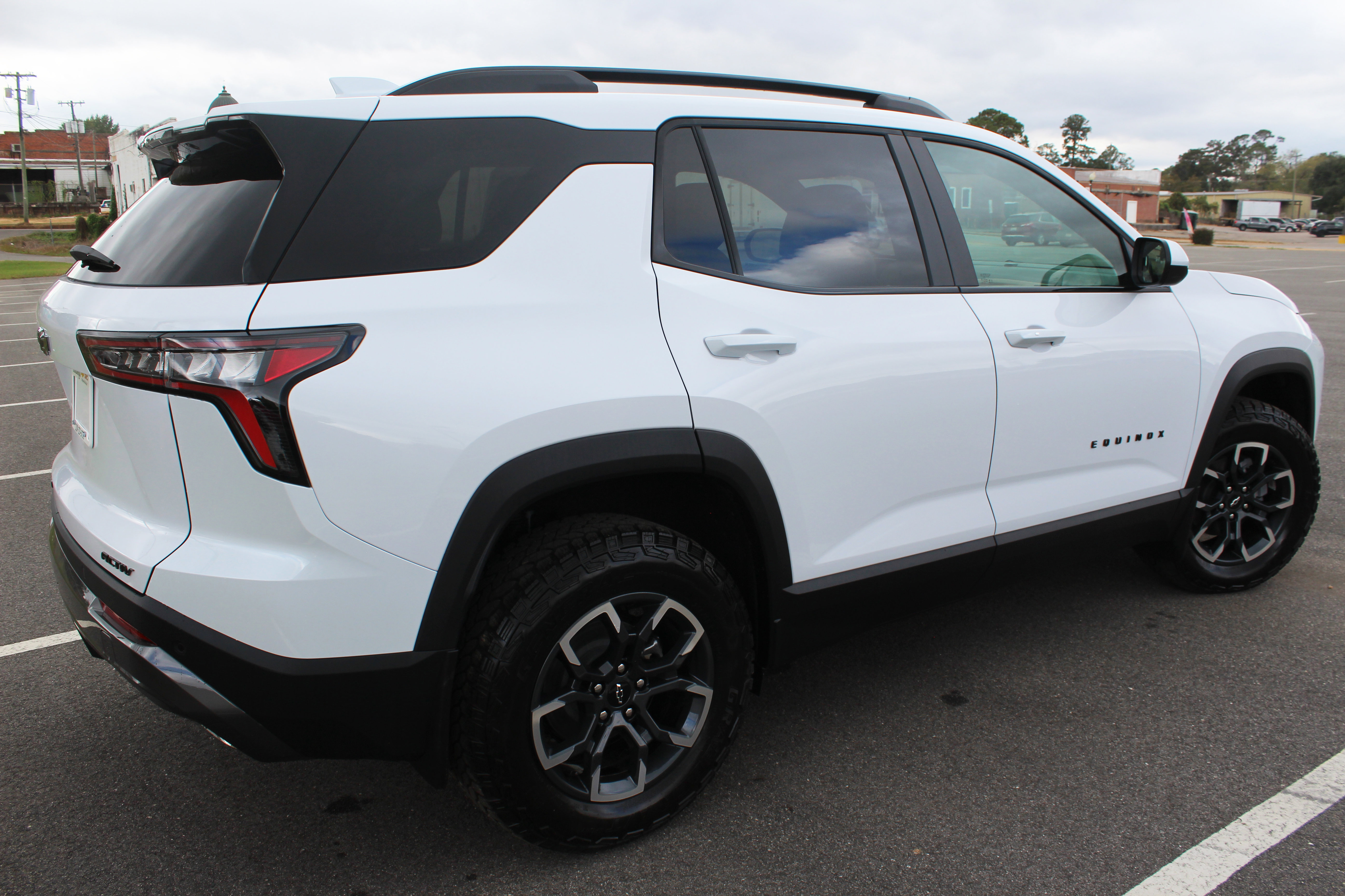 New 2026 Chevrolet Equinox ACTIV w/ LPO, Floor Liner Package image 16