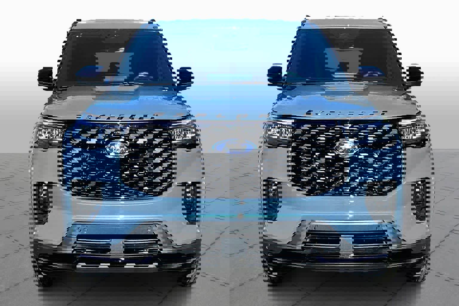 Used 2025 Ford Explorer ST-Line w/ Premium Package image 3