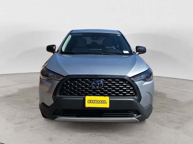 Used 2022 Toyota Corolla Cross L FWD image 2