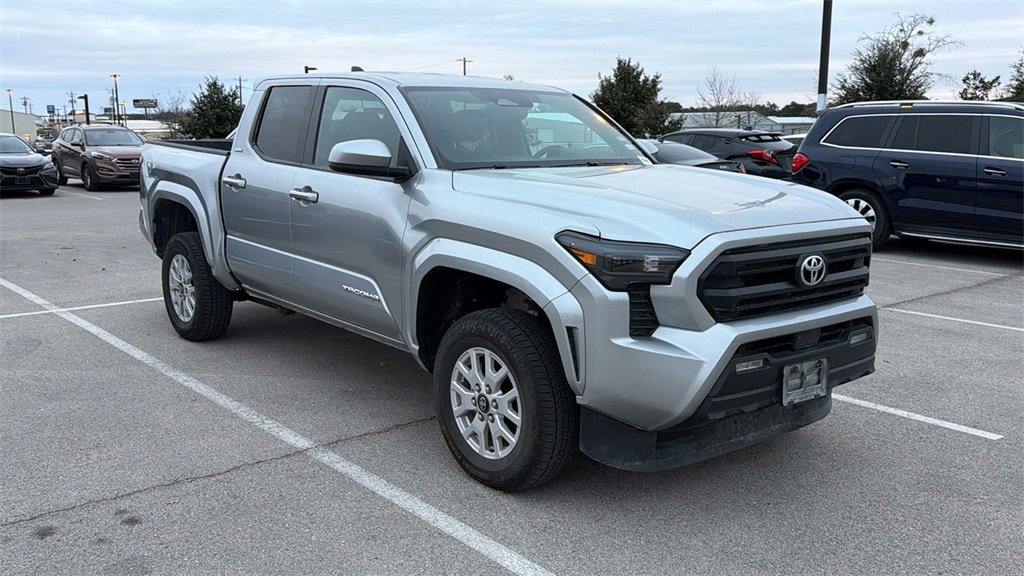Used 2024 Toyota Tacoma SR5 image 3