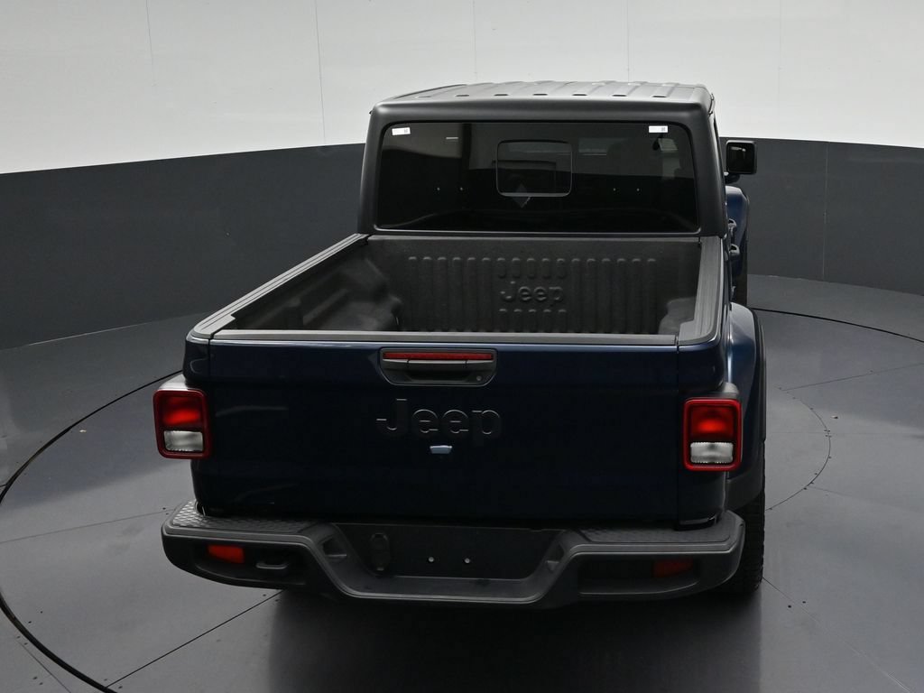 Used 2025 Jeep Gladiator Sport AWD/4WD image 17