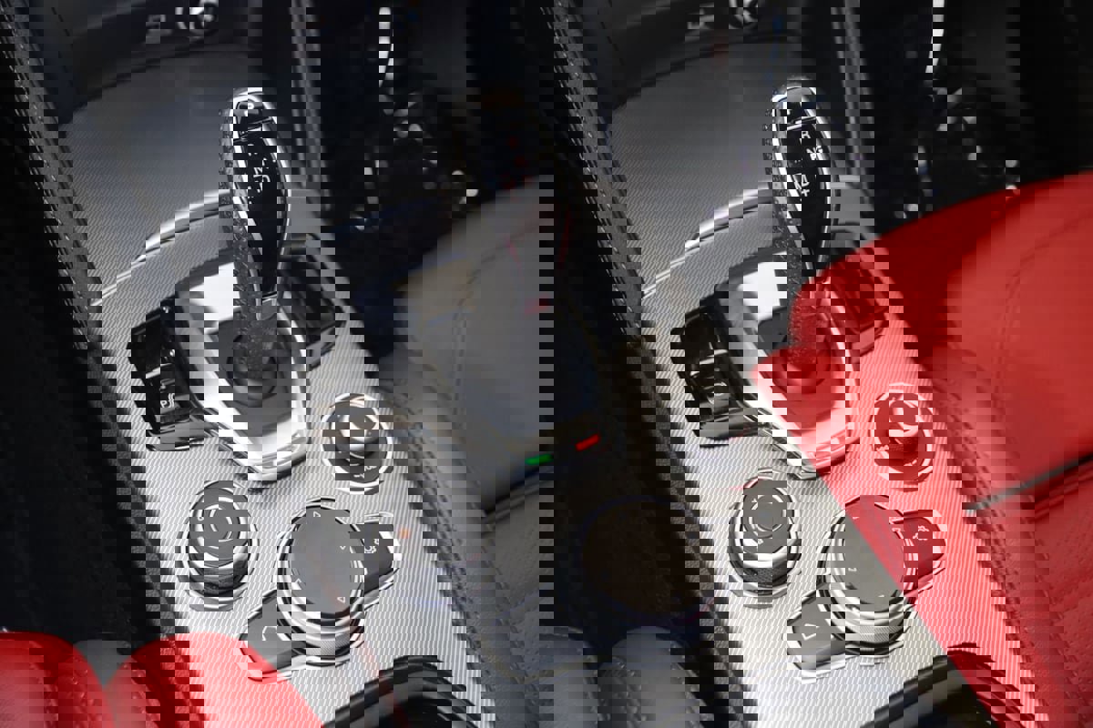 Used 2024 Alfa Romeo Stelvio Veloce image 8