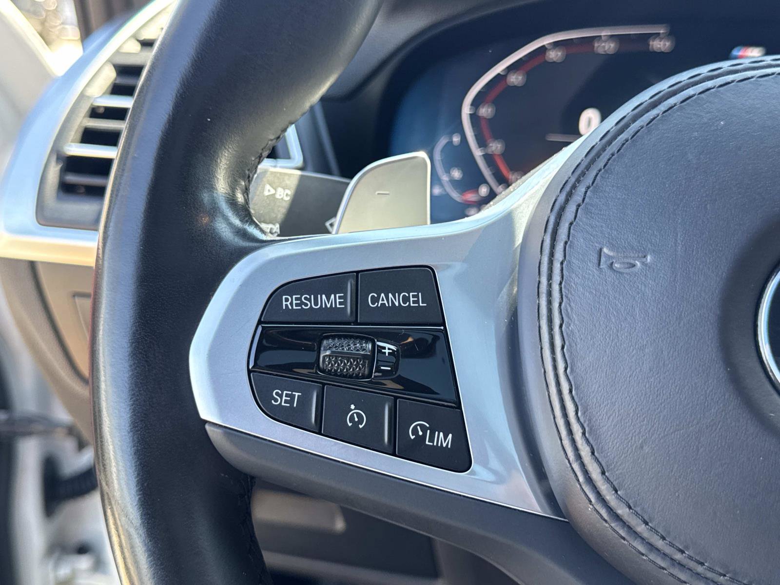 Used 2023 BMW X4 xDrive30i w/ M Sport Package image 16