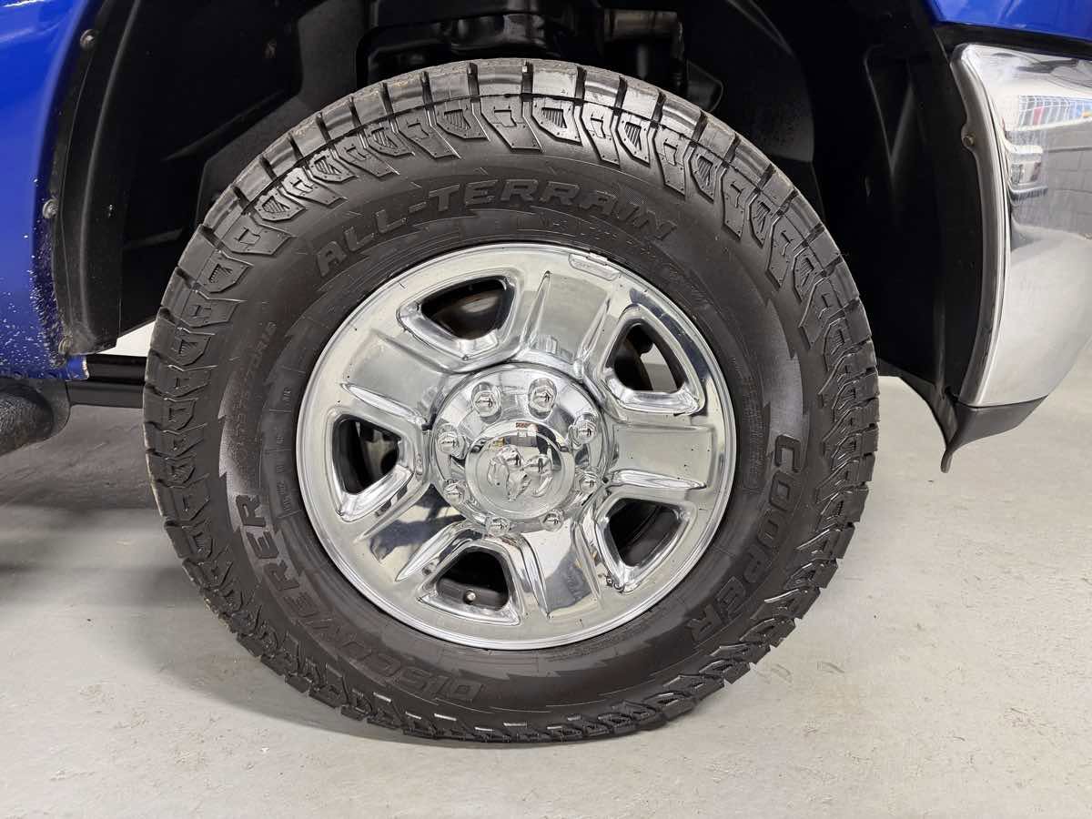Used 2018 RAM 2500 Tradesman w/ Chrome Appearance Group AWD/4WD image 2