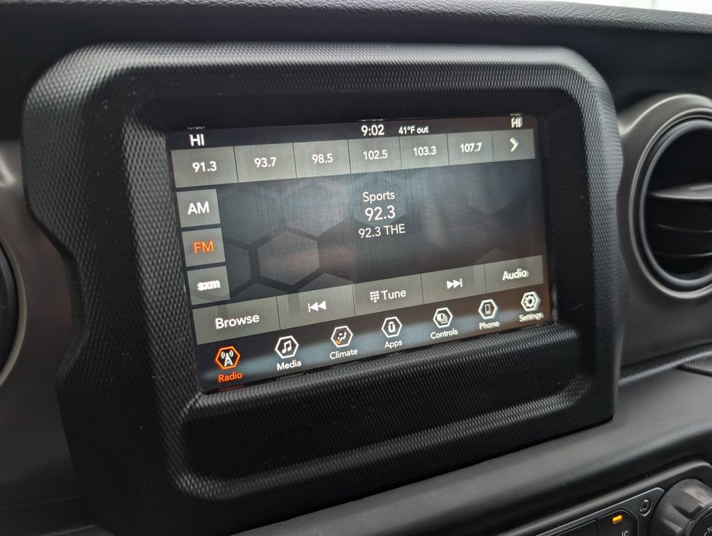 Used 2022 Jeep Wrangler Unlimited Willys image 25