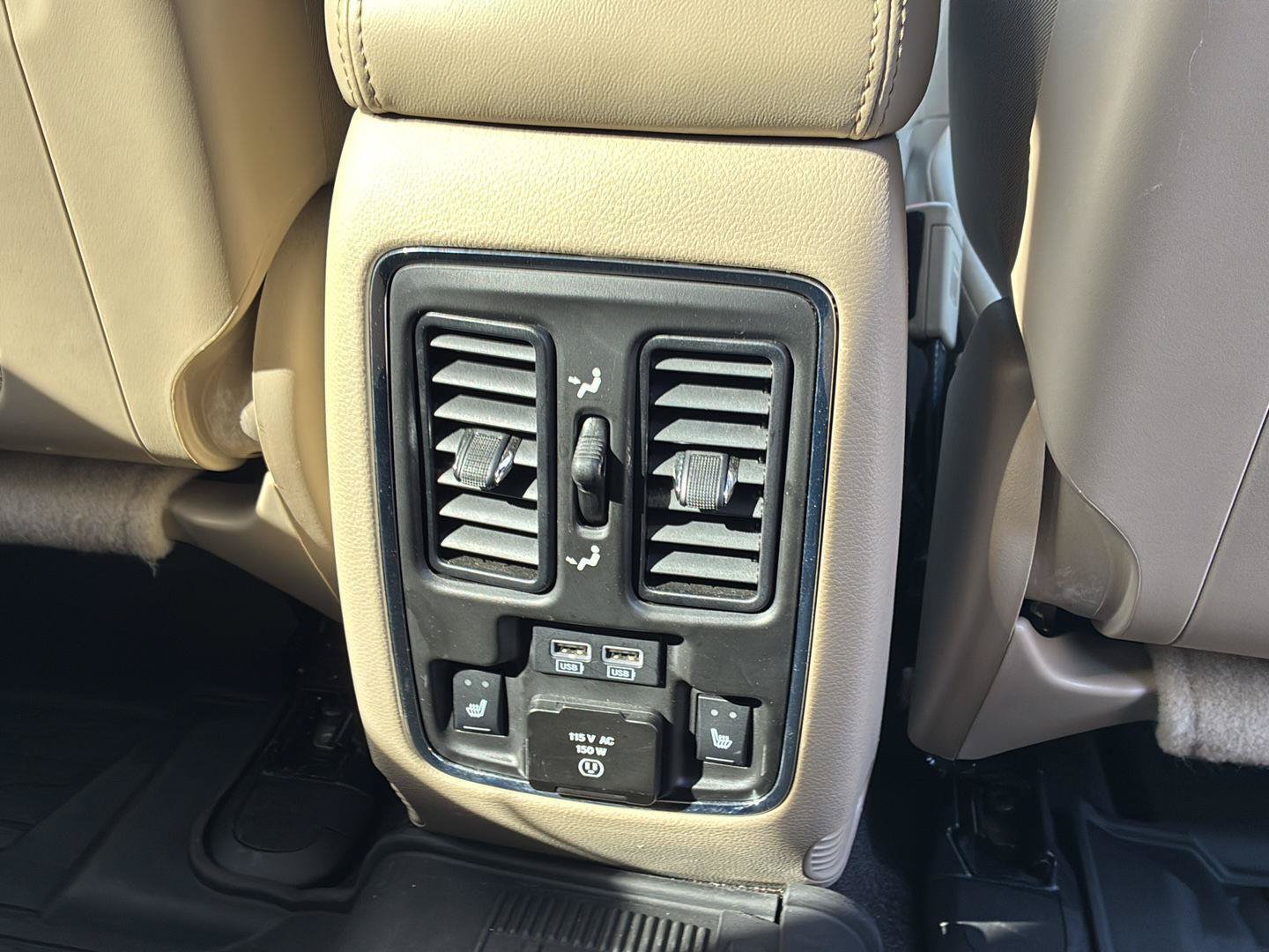 Used 2021 Jeep Grand Cherokee Limited w/ Luxury Group II AWD/4WD image 19