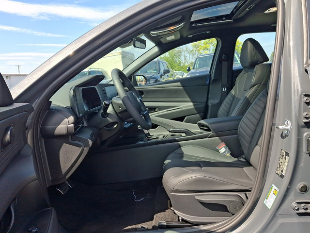 New 2026 Hyundai Elantra SEL Sport FWD image 12