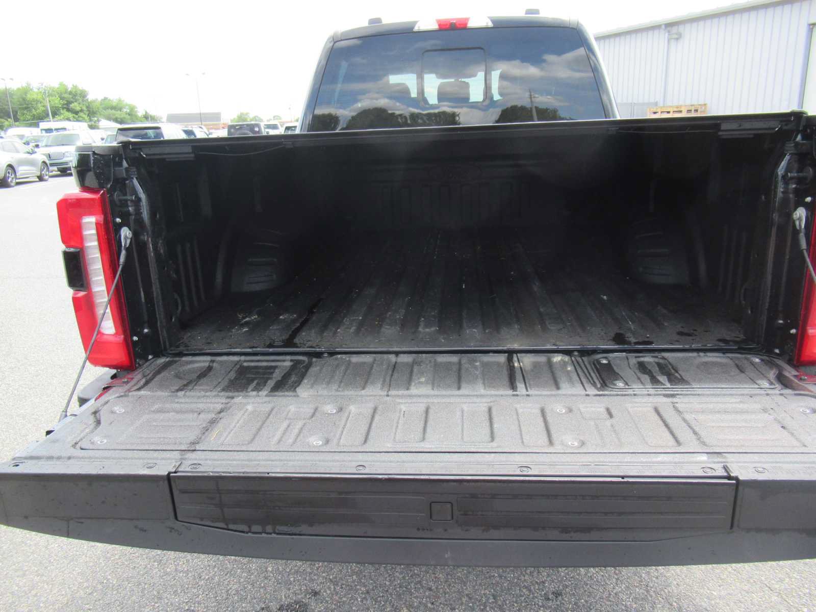 Used 2026 Ford F250 Lariat w/ Tremor Off-Road Package AWD/4WD image 22