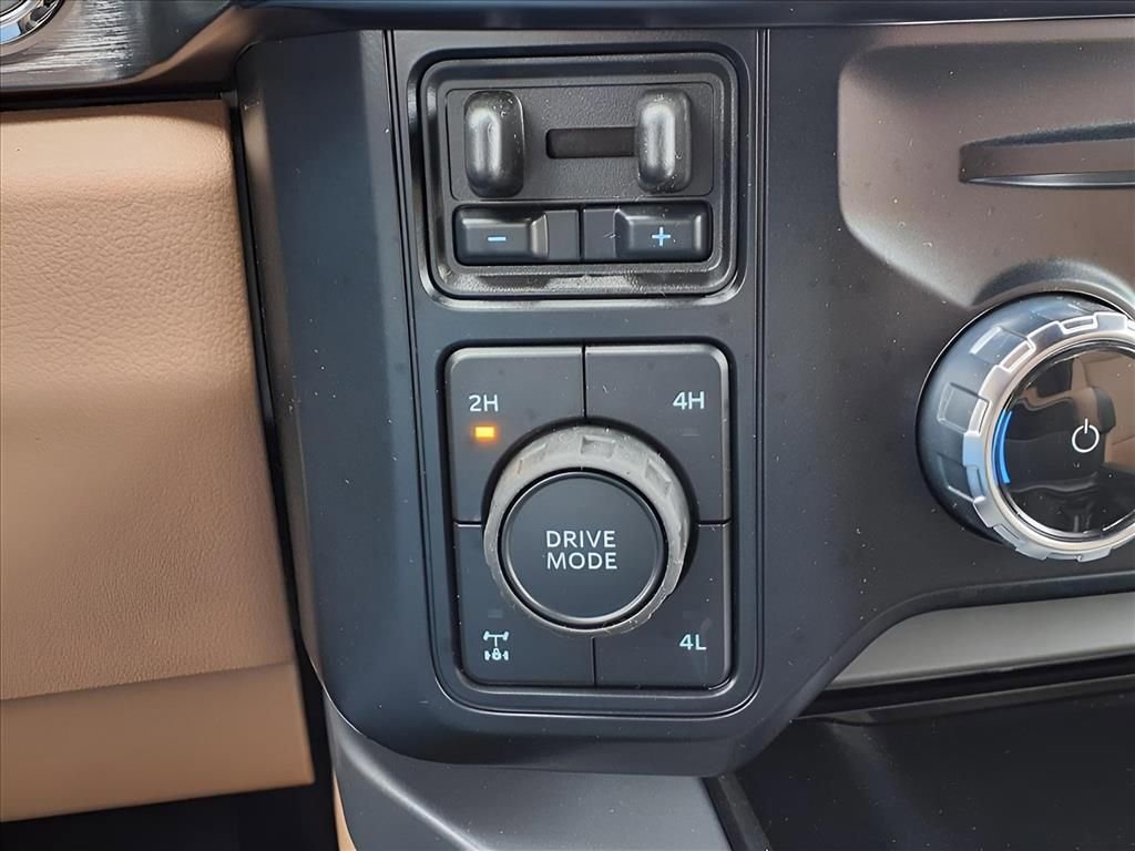 New 2026 Ford F250 Lariat w/ FX4 Off-Road Package image 11