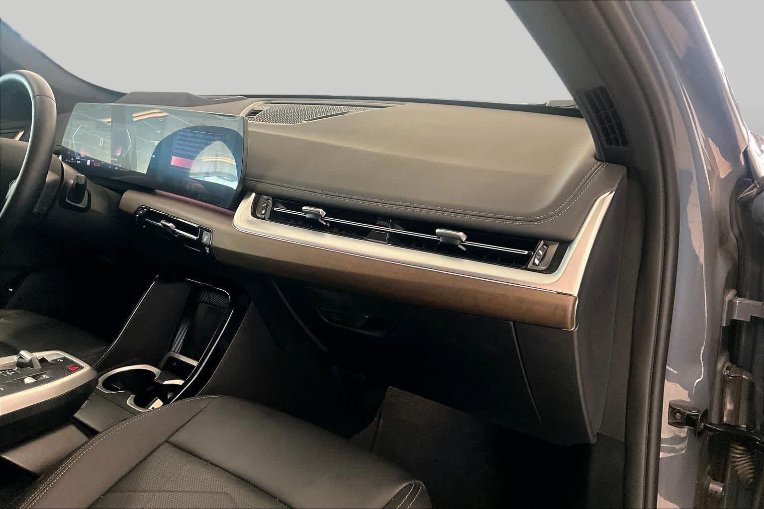Used 2025 BMW X1 xDrive28i w/ Technology Package AWD/4WD image 18