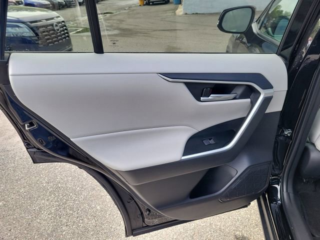 Used 2025 Toyota RAV4 XLE Premium image 29