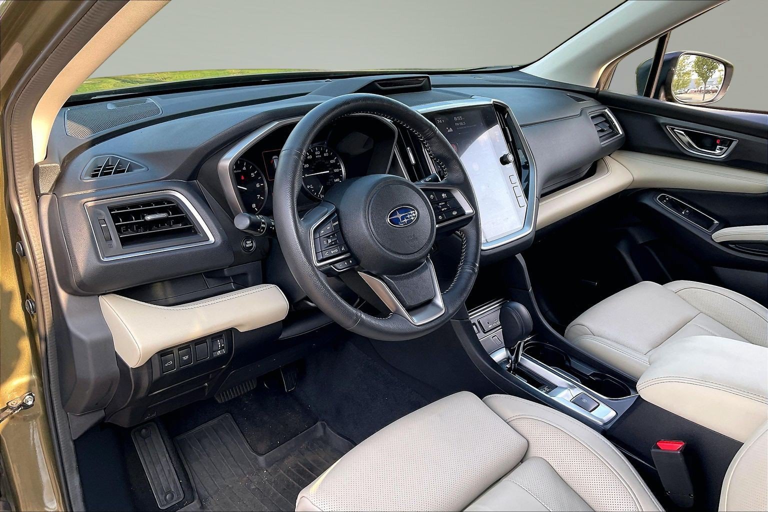 Used 2025 Subaru Ascent Limited AWD/4WD image 12