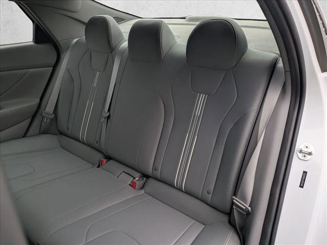Certified 2021 Hyundai Elantra SEL FWD image 17