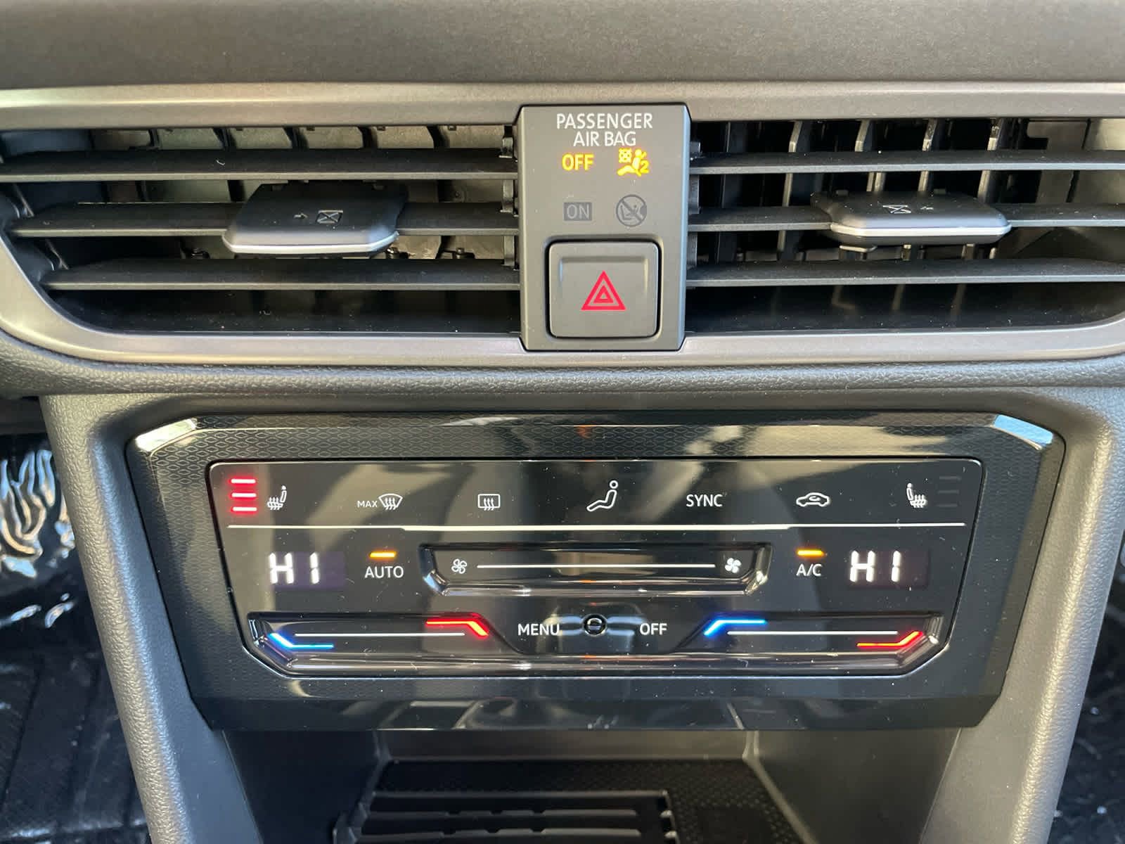 New 2026 Volkswagen Taos SE FWD image 38