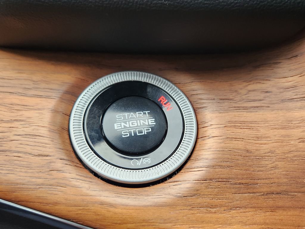 Used 2025 Jeep Grand Cherokee L Summit image 20