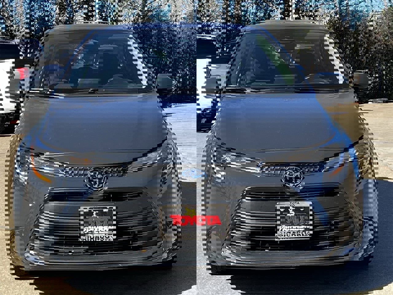 Used 2024 Toyota Corolla LE image 7