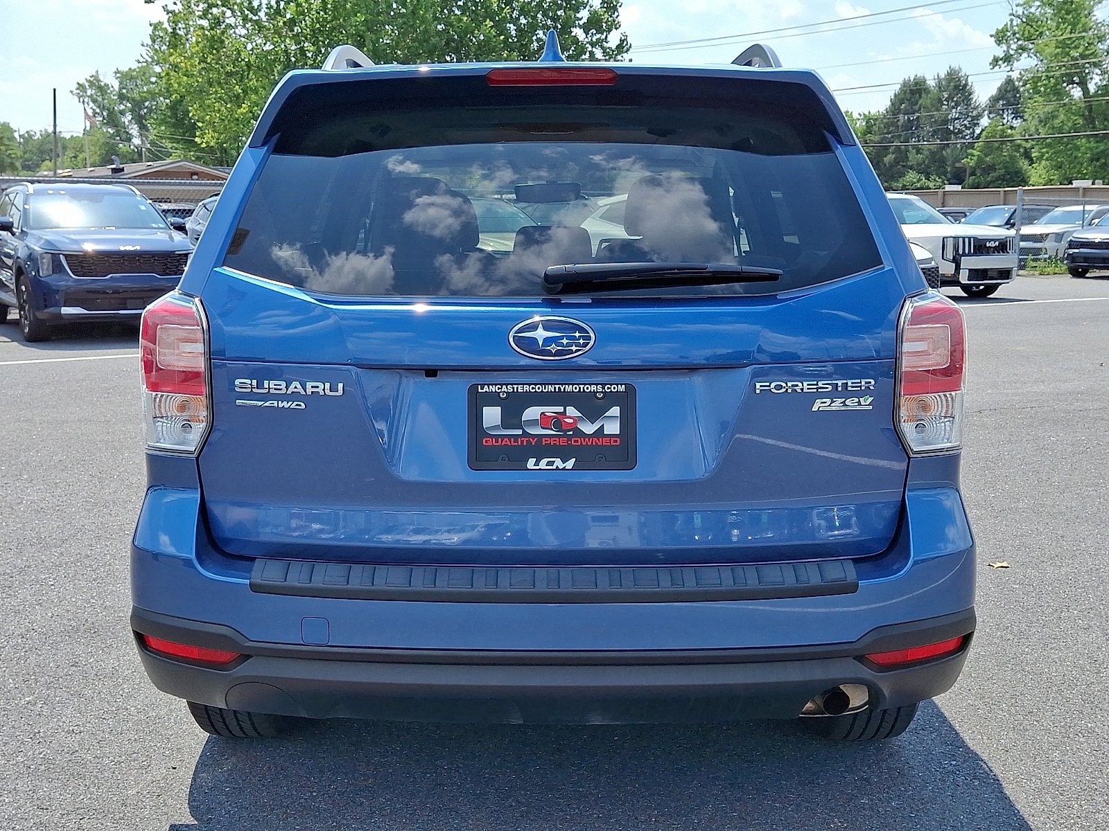 Used 2017 Subaru Forester 2.5i Premium AWD/4WD image 6