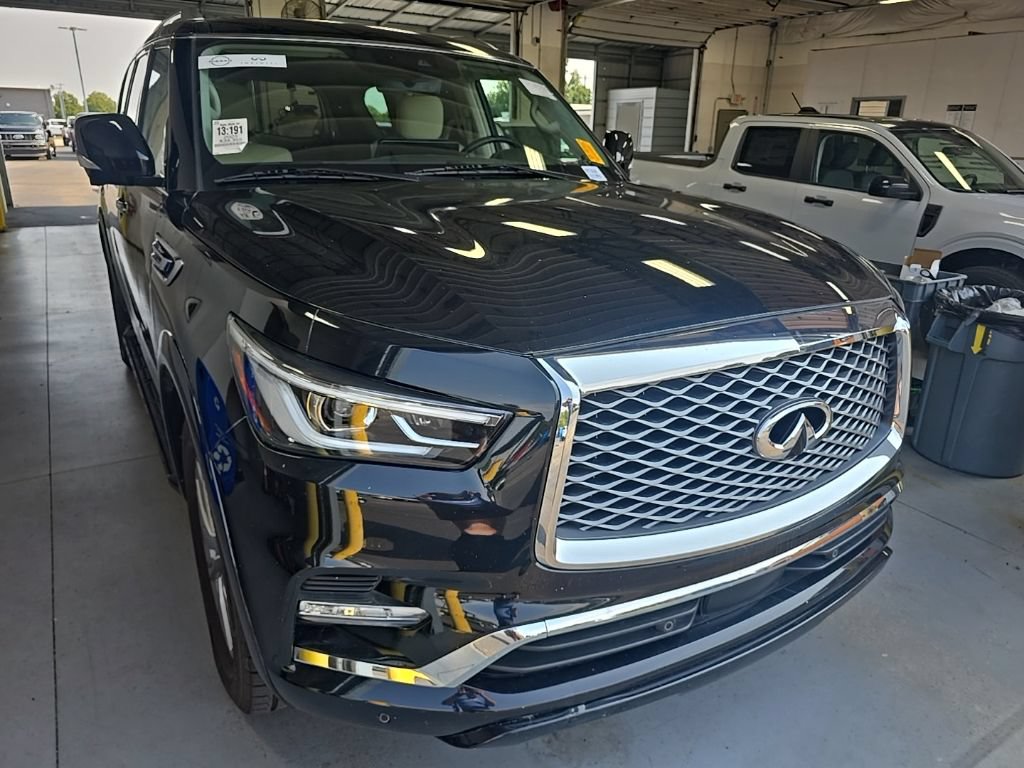 Used 2023 INFINITI QX80 Luxe w/ Cargo Package AWD/4WD image 1
