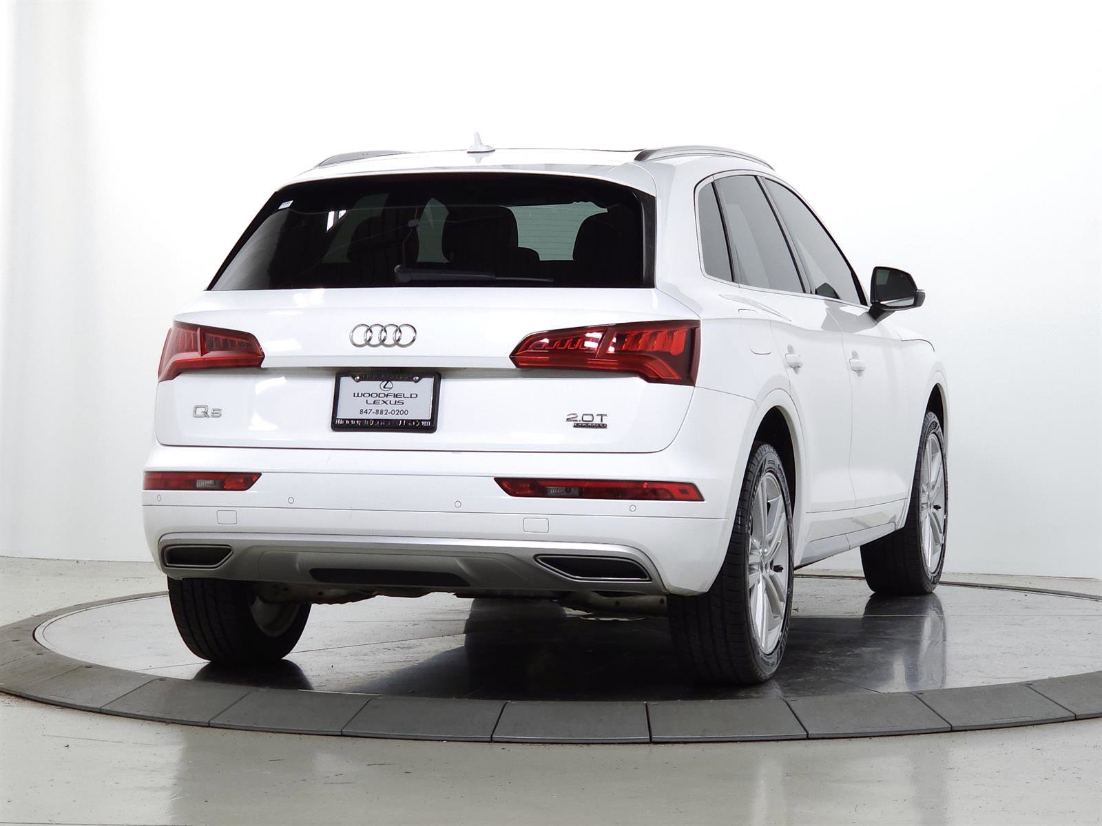 Used 2018 Audi Q5 2.0T Premium Plus w/ Premium Plus Package AWD/4WD image 9