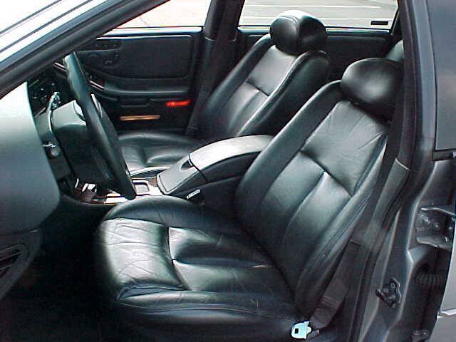Used 1995 Oldsmobile Aurora FWD image 17