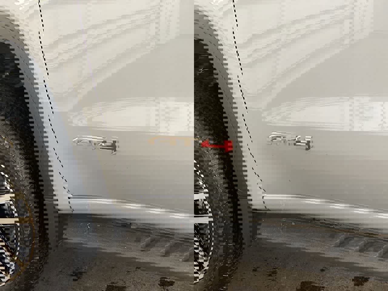 Used 2025 GMC Sierra 1500 AT4 w/ AT4 Premium Package image 10