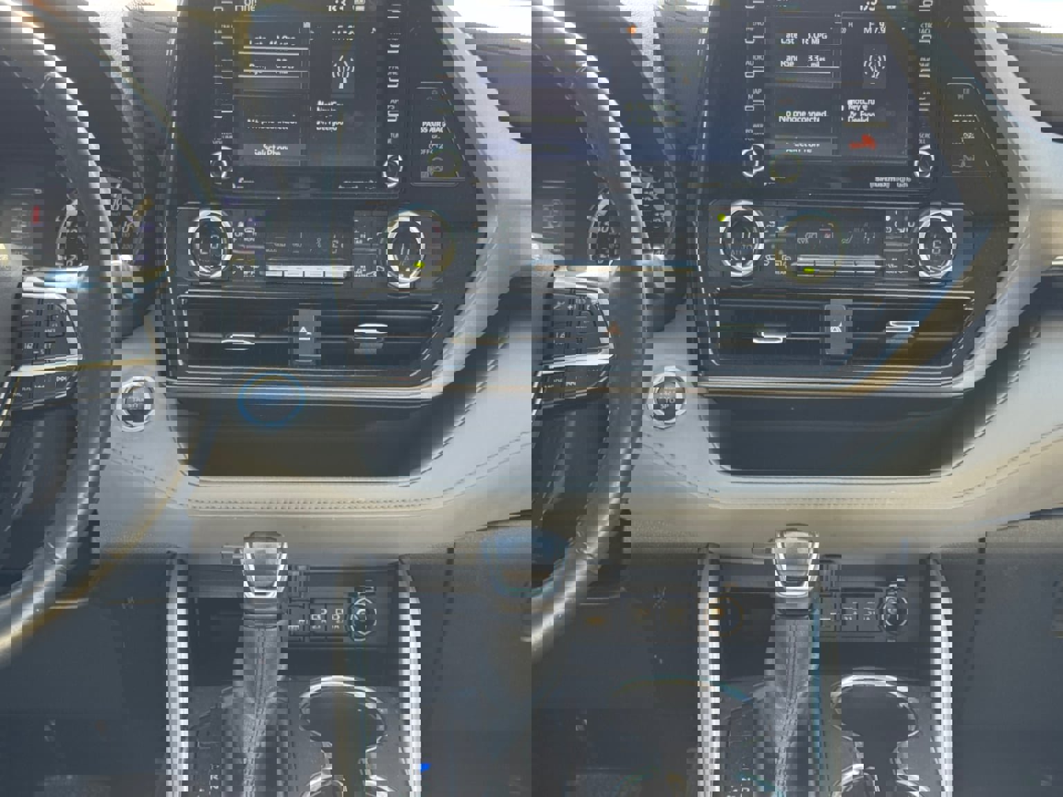 Used 2021 Toyota Highlander LE image 59