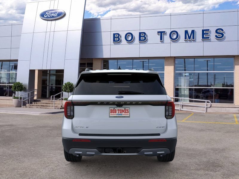 New 2026 Ford Explorer Active w/ Active Comfort Package AWD/4WD image 6