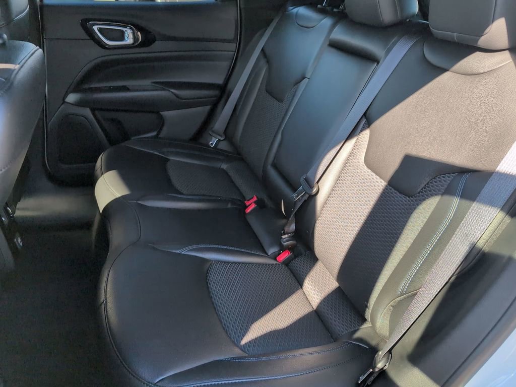 New 2026 Jeep Compass Latitude image 23