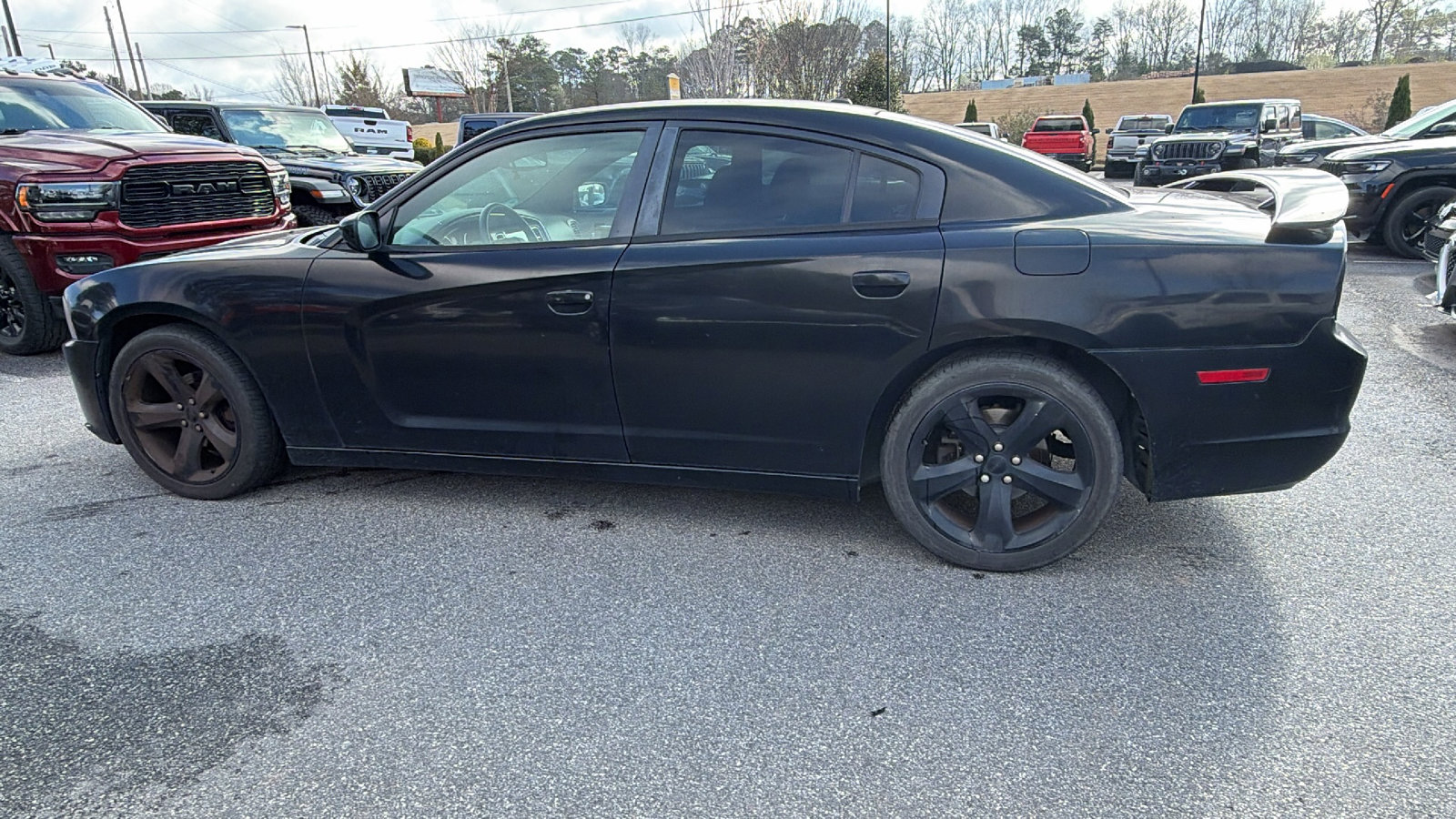 Used 2014 Dodge Charger SXT w/ Blacktop Package image 11